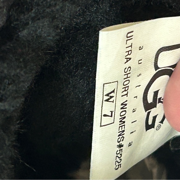 Vtg UGG  ULTRA Short 5225 Boots. - Picture 4 of 5